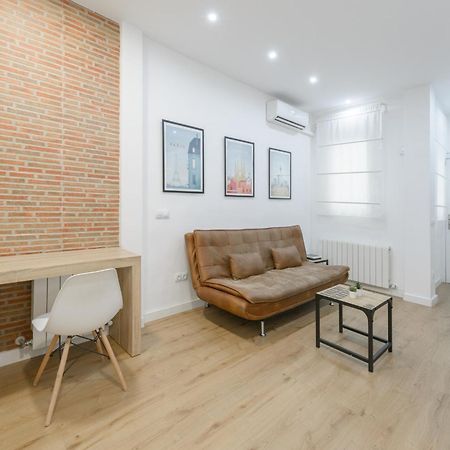 Avila Calle, Precioso Estudio En Santiago Bernabeu-Estrecho En Segundo Piso Sin Ascensor Apartamento Madri Exterior foto