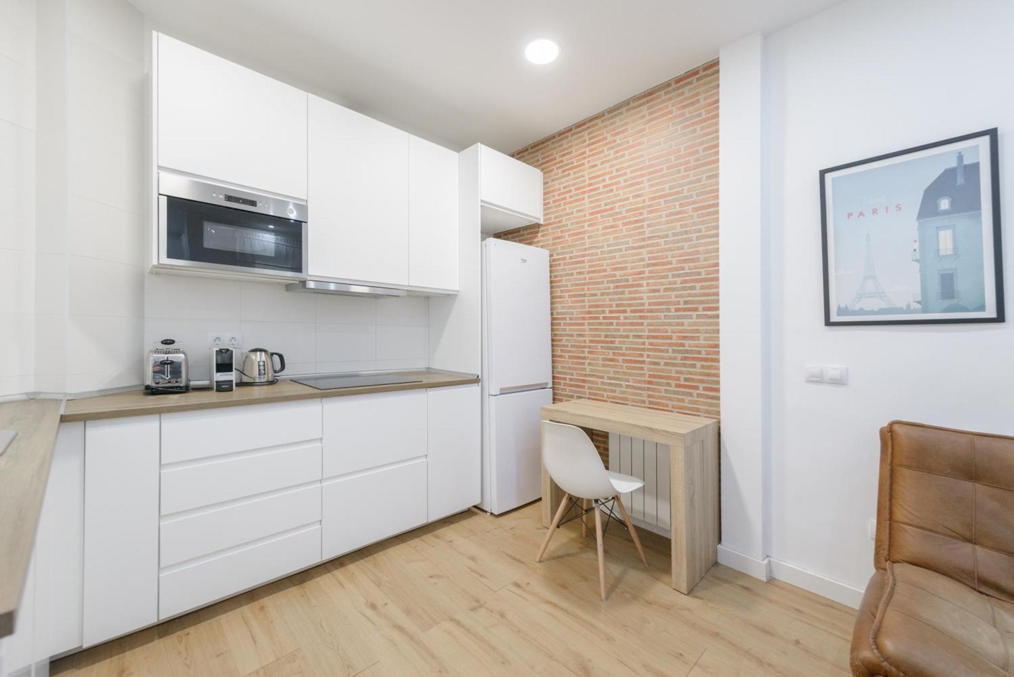 Avila Calle, Precioso Estudio En Santiago Bernabeu-Estrecho En Segundo Piso Sin Ascensor Apartamento Madri Exterior foto