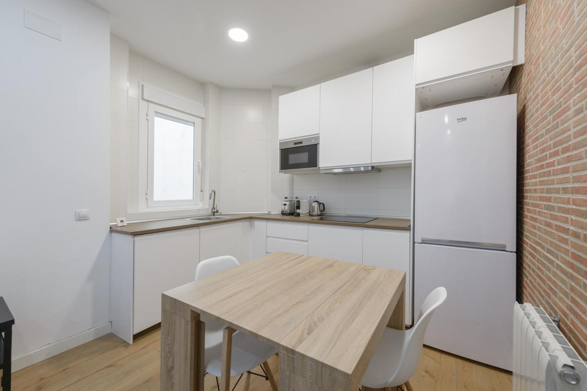 Avila Calle, Precioso Estudio En Santiago Bernabeu-Estrecho En Segundo Piso Sin Ascensor Apartamento Madri Exterior foto