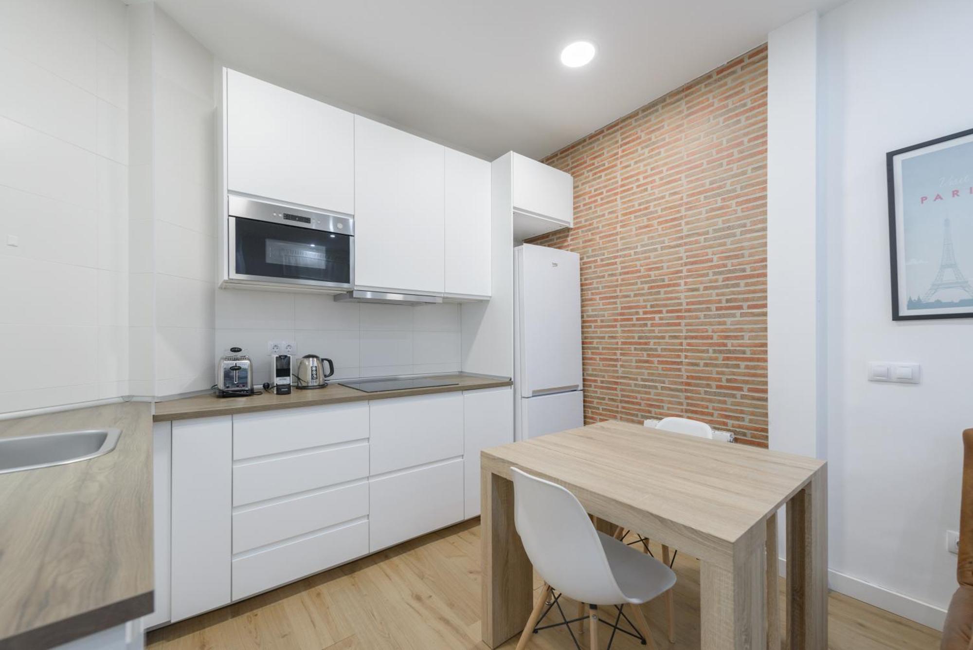 Avila Calle, Precioso Estudio En Santiago Bernabeu-Estrecho En Segundo Piso Sin Ascensor Apartamento Madri Exterior foto